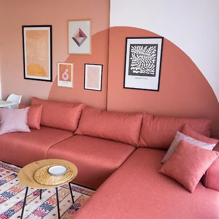 Lulu - Sunset Apartment Golem (Tirana)