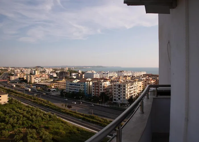 Lulu - Sunset * Golem (Tirana)